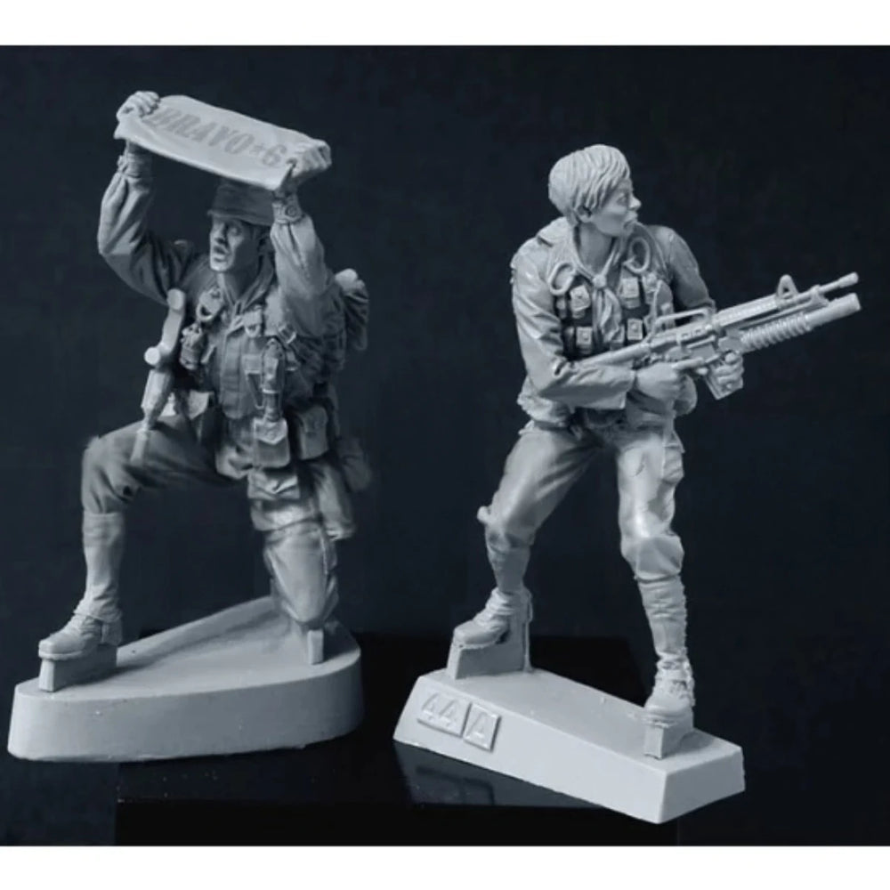1/35 Vietnam War US Combat Squad with Rocket Launcher and Rifles, 5 Figures, Resin Model Figure Kit, Unassembled and Unpainted