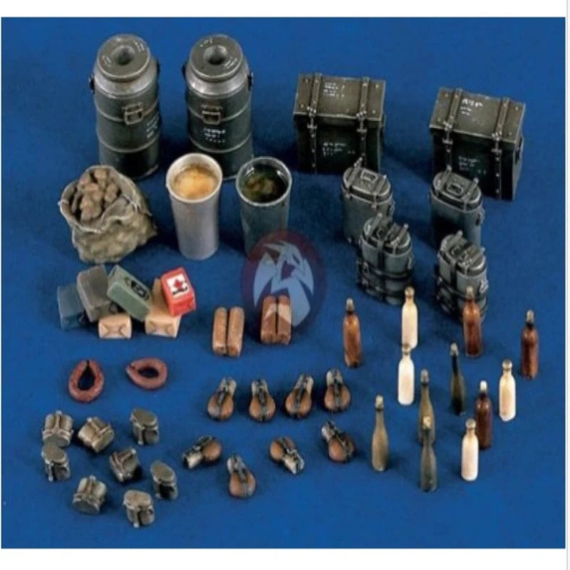 1/35 WWII German Soldiers in Fortified Trench, 5 Figures, Resin Model Figure Kit, Unassembled and Unpainted