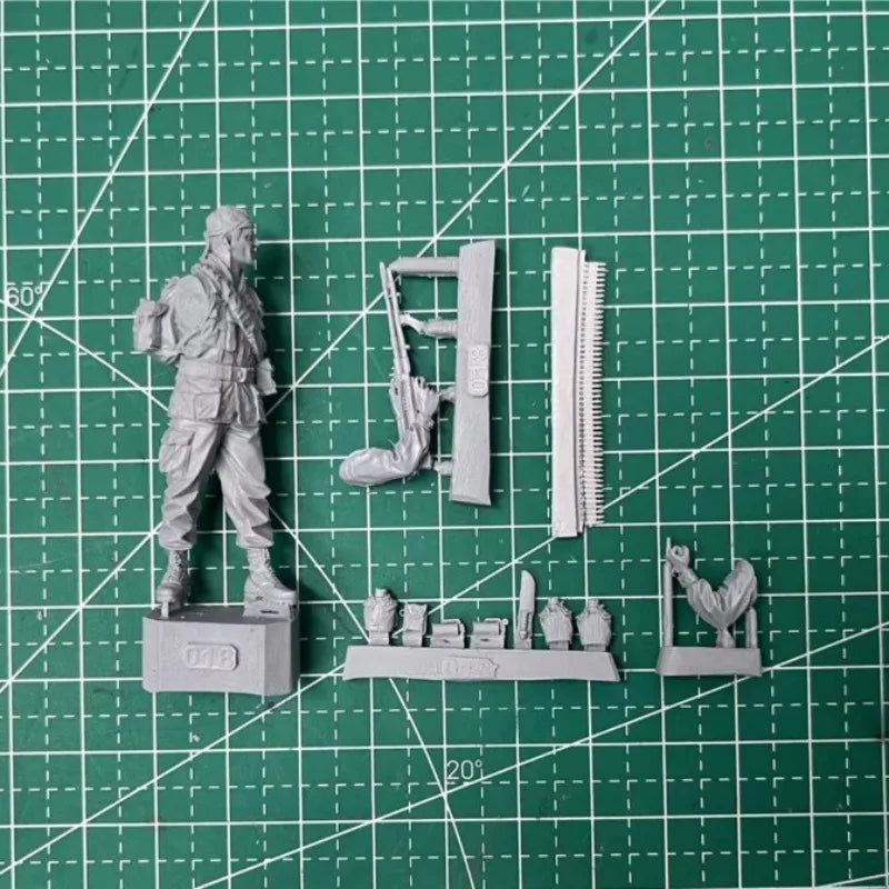 1/35 Vietnam War Australian SAS Soldier, Resin Model Figure Kit, Unassembled and Unpainted