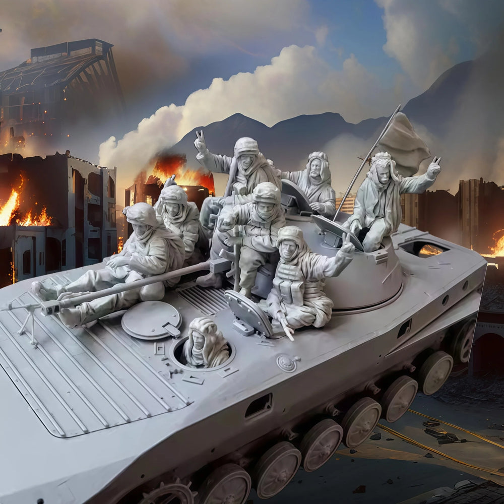1/35 Modern Military Tank Squad, 6 Figures, Resin Model Figure Kit, Unassembled and Unpainted