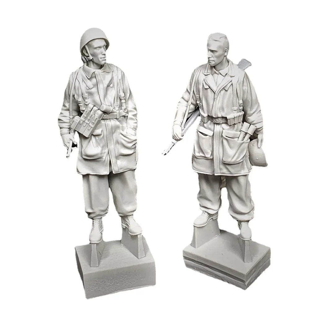1/35 WWII Paratroopers Italy 1944, 2 Figures, Resin Model Figure Kit, Unassembled and Unpainted