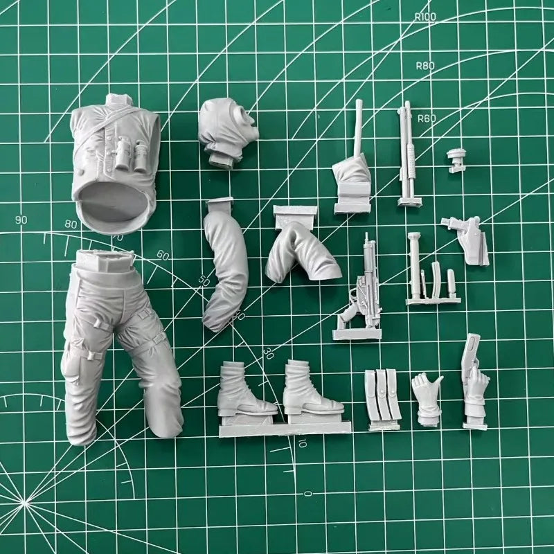 1/16 Modern Armed Assault Diver, Resin Model Figure Kit, Unassembled and Unpainted