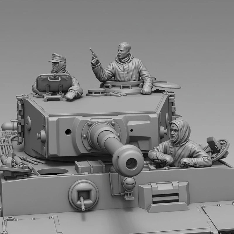 1/35 WWII Tank Crew and Soldiers, 7 Figures, Resin Model Figure Kit, Unassembled and Unpainted
