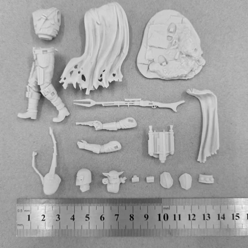 1/24 Futuristic Warrior, Resin Model Figure Kit, Sci-Fi Theme, Unassembled and Unpainted