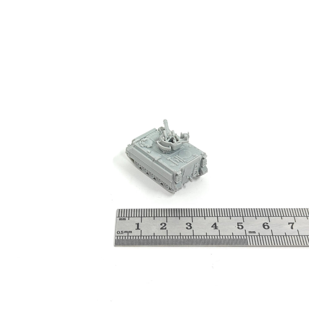 1/144 Cold War NATO M163A1 Vulcan Air Defense, Resin Model Vehicle Kit, Unassembled and Unpainted
