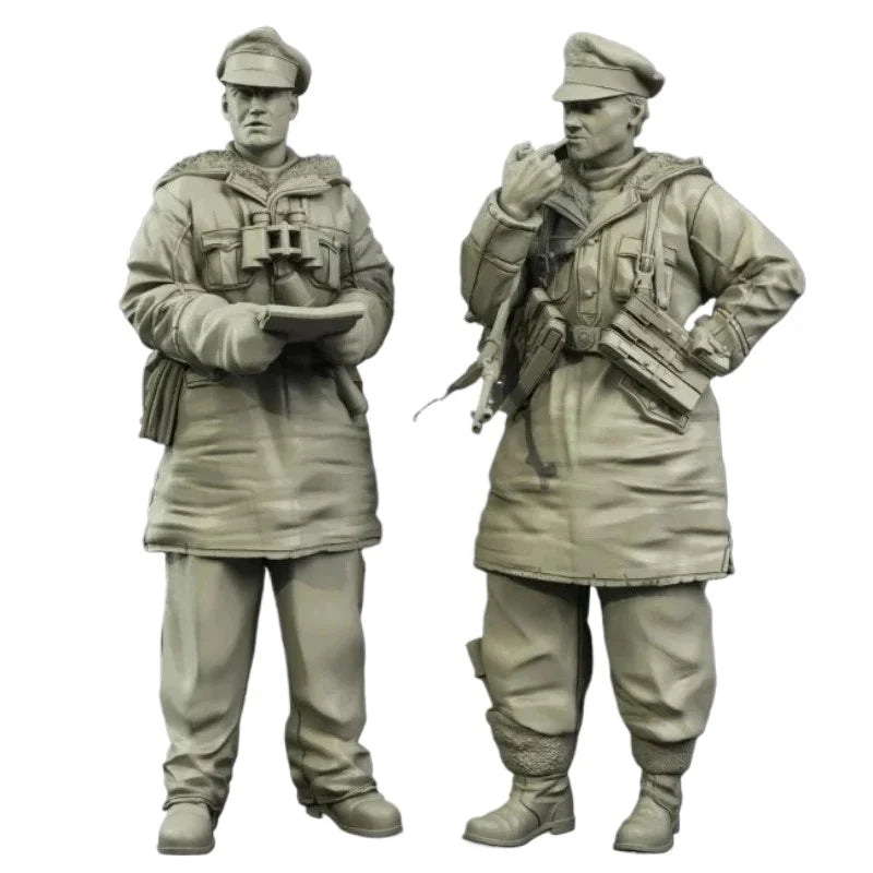 1/35 WWII Officers with Rifles, 2 Figures, Resin Model Figure Kit, Unassembled and Unpainted