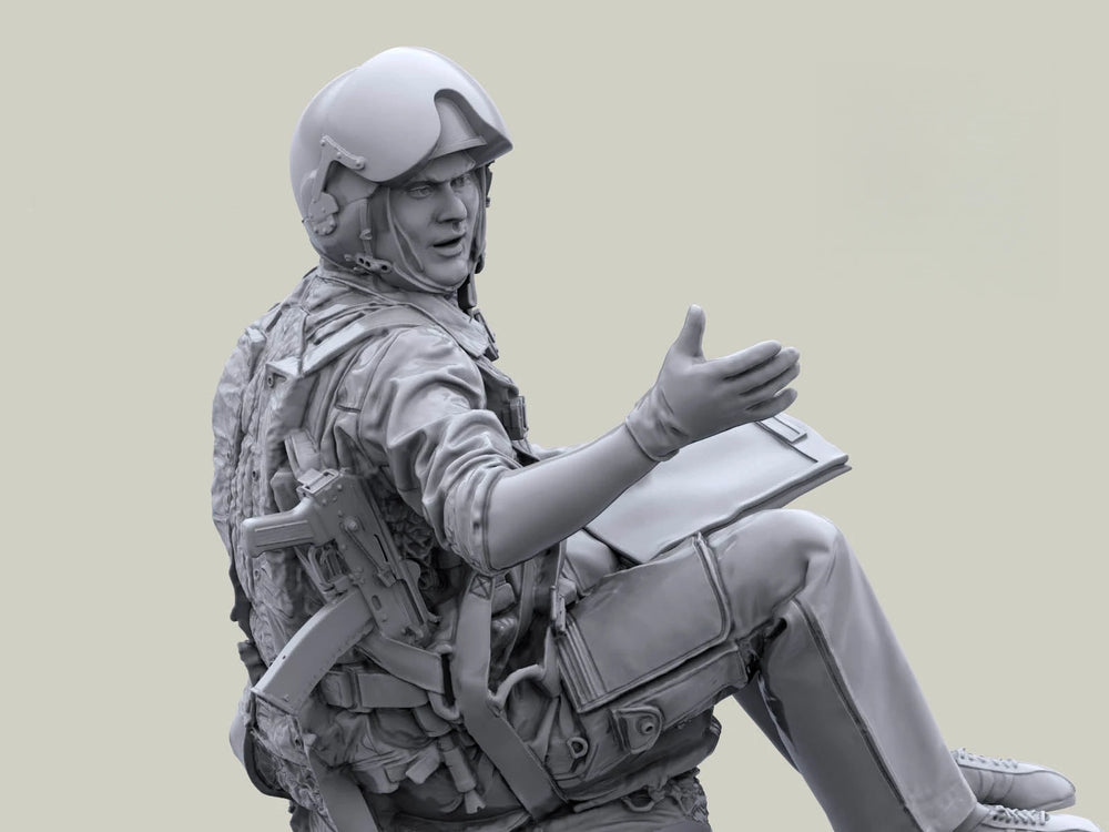 1/48 Modern Tactical Operator with Comms Headset, Resin Model Figure Kit, Unassembled and Unpainted