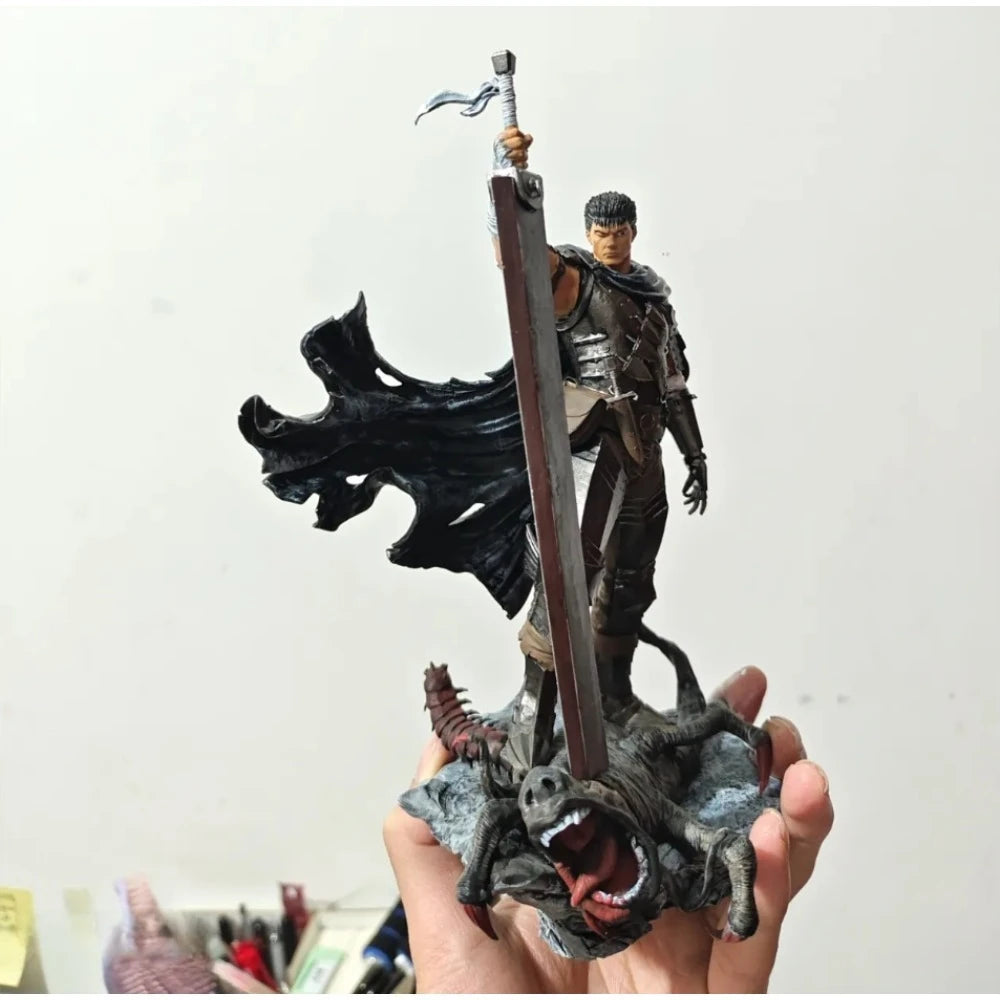 Armored Fantasy Warrior with Winged Cape, Resin Model Figure Kit, Fantasy Theme, Unassembled and Unpainted