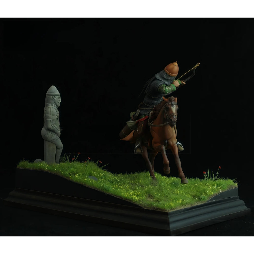 75mm Medieval Kuman Mounted Archer, 3 Figures, Resin Model Diorama Kit, Unassembled and Unpainted