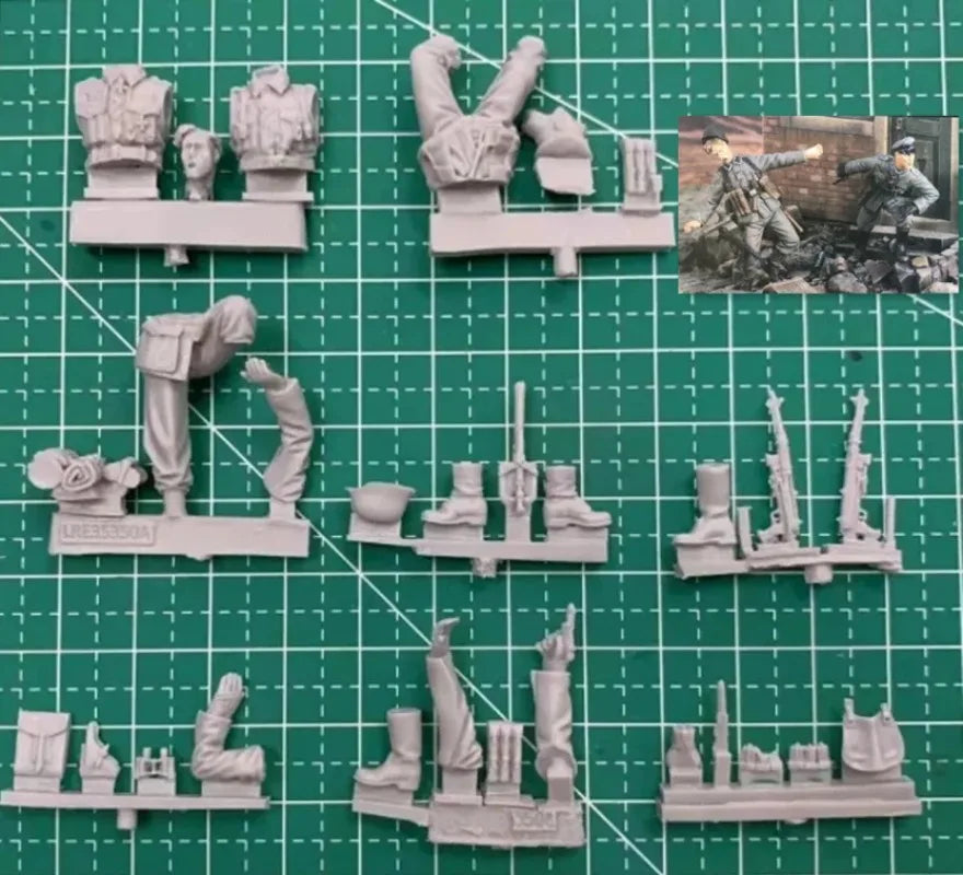 1/35 WWI Urban Combat Soldiers, 4 Figures, Resin Model Figure Kit, Unassembled and Unpainted