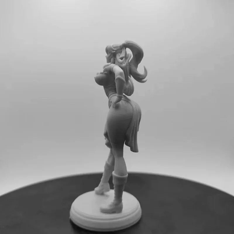 1/24 Medieval Tavern Maid, Resin Model Figure Kit, Unassembled and Unpainted