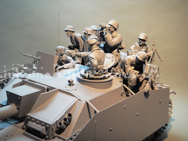 WWII German Soldiers & APC, 8 Figures, Resin Model Diorama Kit, Unassembled and Unpainted