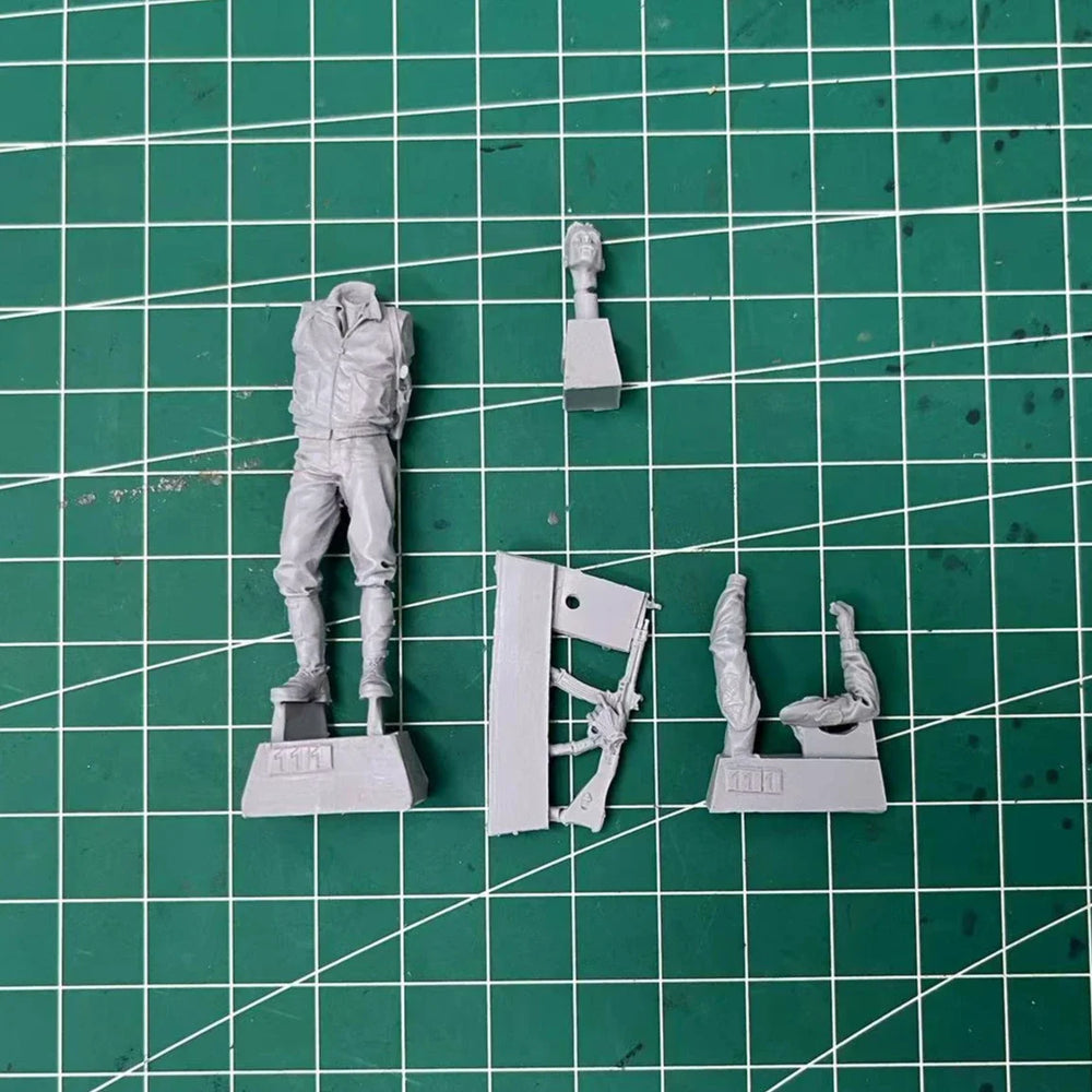 1/35 WWII U.S. Tank Commander, Resin Model Figure Kit, Unassembled and Unpainted