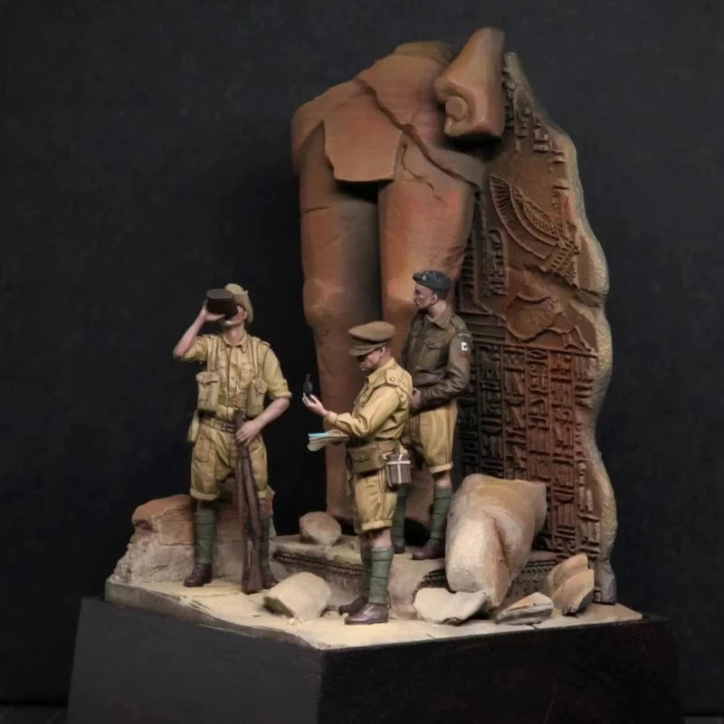 1/35 WWI British Officer Tank Crewman Australian Soldier, 3 Figures, Resin Model Figure Kit, Unassembled and Unpainted