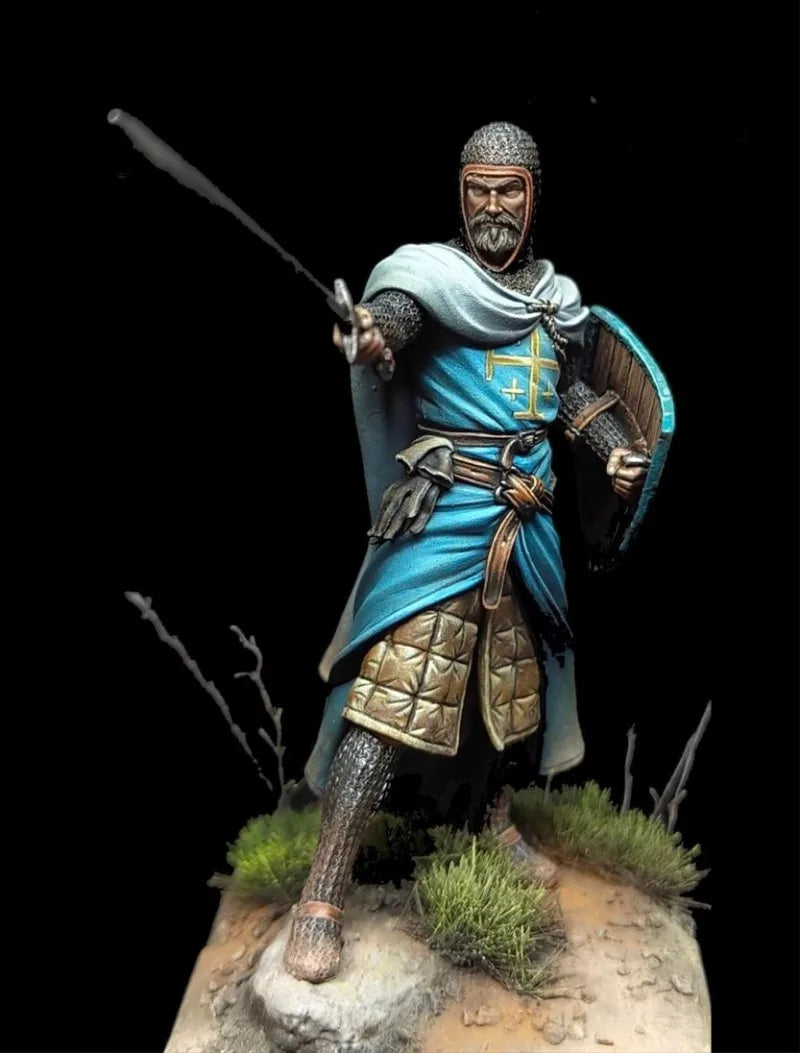 1/24 Medieval Crusader Knight with Blue Surcoat and Spear, 3 Figures, Resin Model Figure Kit, Unassembled and Unpainted