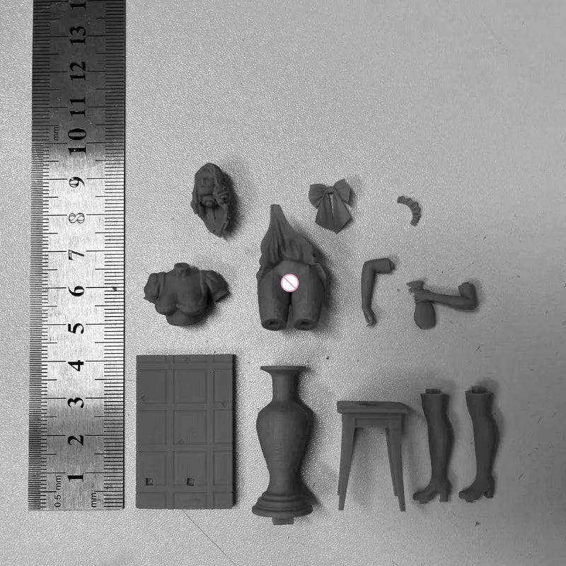 1/24 Maid, Resin Model Figure Kit, Unassembled and Unpainted