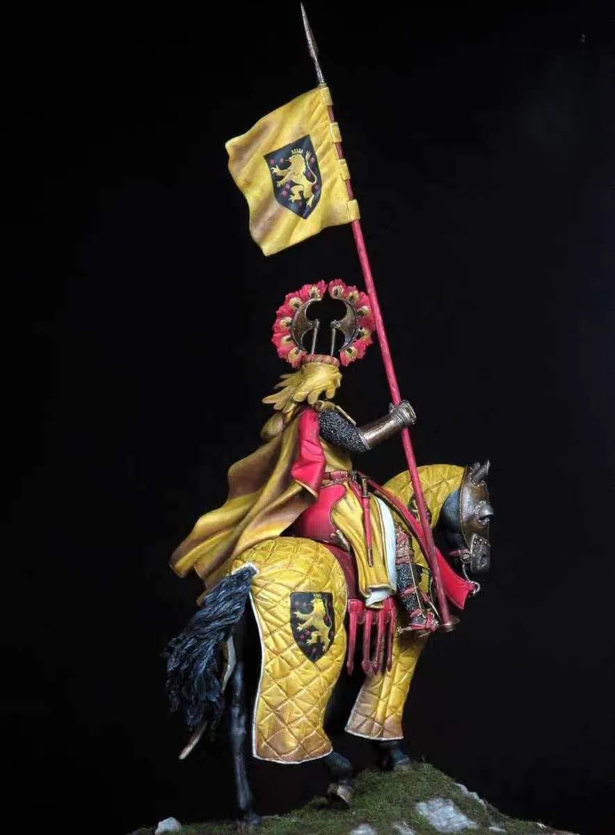 1/24 Medieval Knight Bearing Heraldic Banner, Resin Model Figure Kit, Unassembled and Unpainted