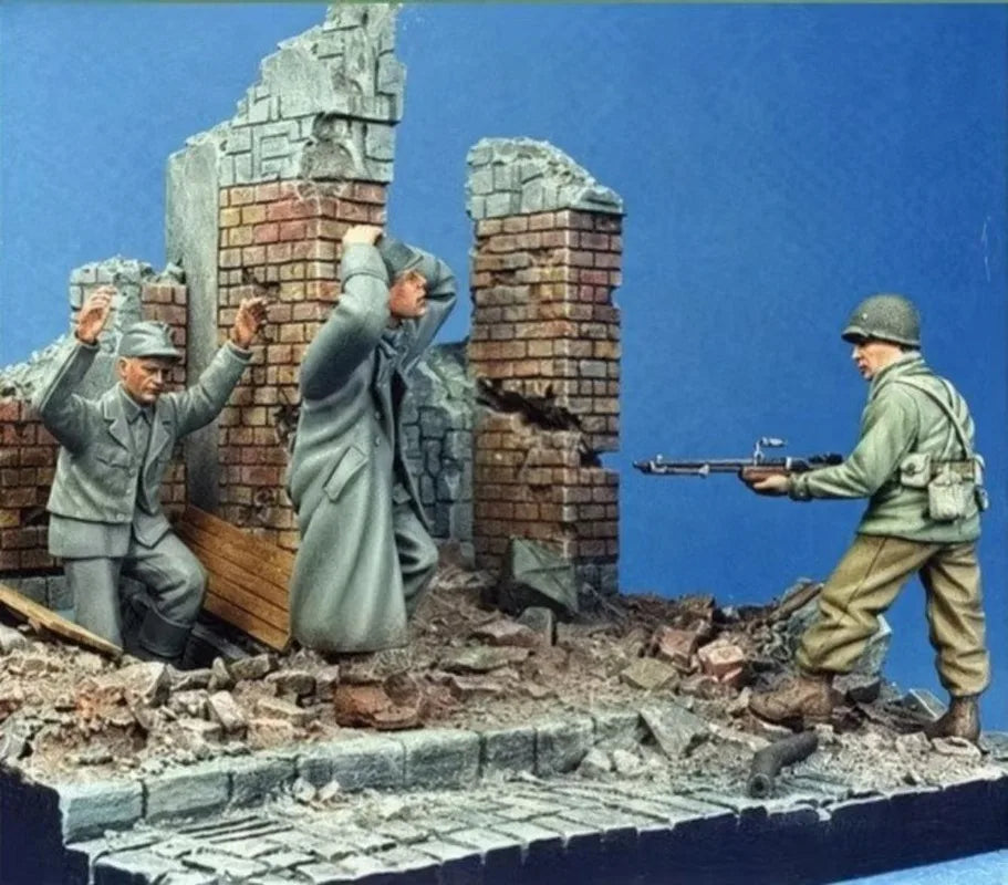 1/35 WWII US Army Urban Scene, 5 Figures, Resin Model Figure Kit, Unassembled and Unpainted