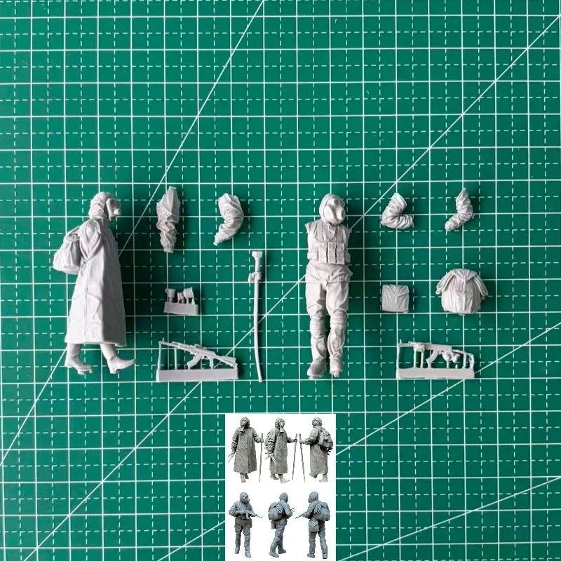 1/35 Modern CBRN Anti-Biochemical Soldiers Team, 2 Figures, Resin Model Figure Kit, Unassembled and Unpainted