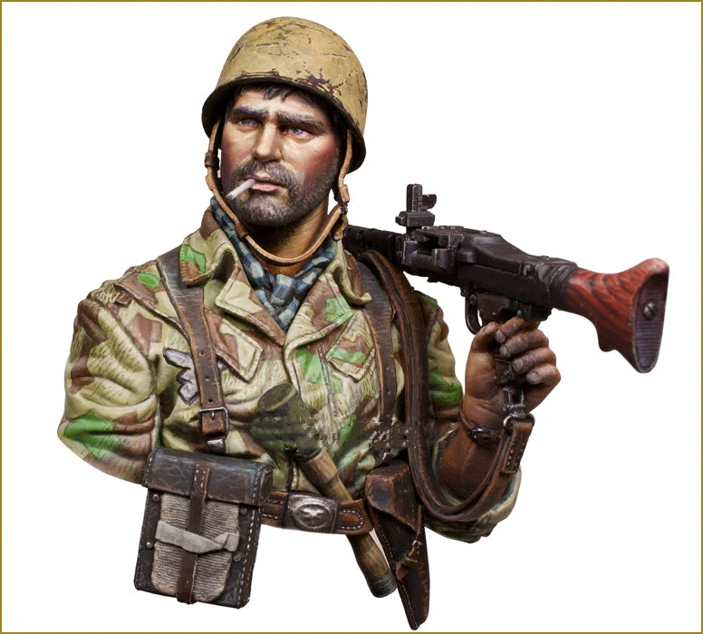 1/10 WWII German Infantryman with MG42, Resin Model Bust Kit, Unassembled and Unpainted