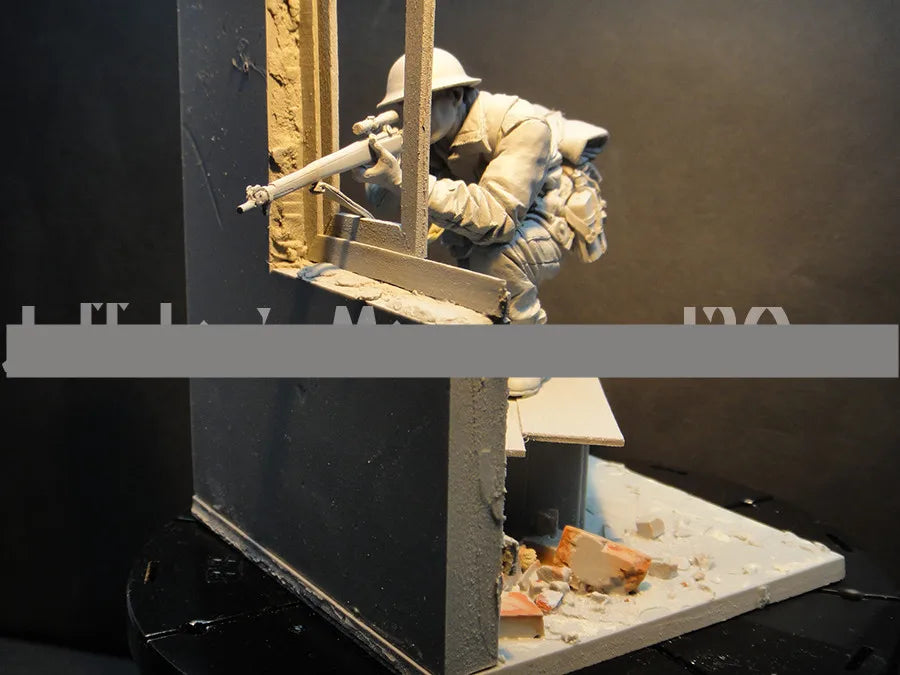 1/16 WWII British Infantry Assaulting Fortifications, Resin Model Figure Kit, Unassembled and Unpainted