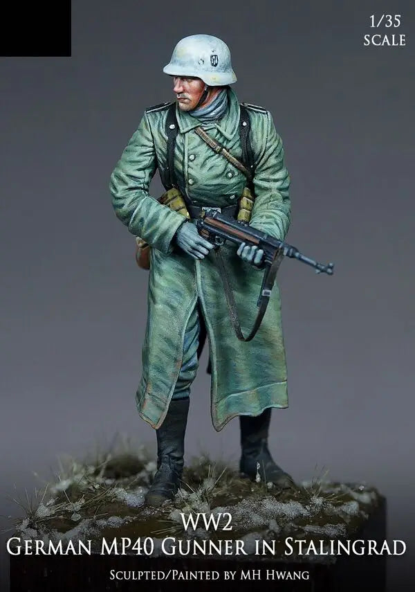 1/35 WWII German MP40 Gunner, Resin Model Figure Kit, Unassembled and Unpainted