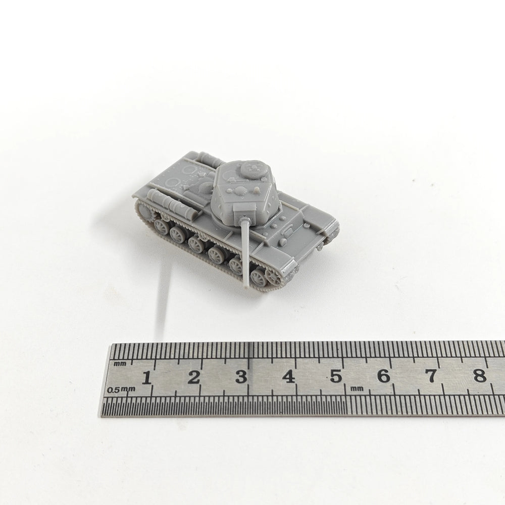 1/144 WWII Soviet KV-85 Heavy Tank, Resin Model Vehicle Kit, Unassembled and Unpainted