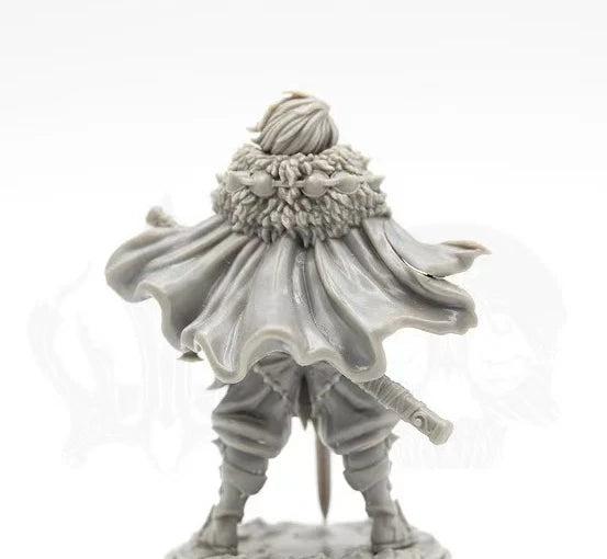 32mm Medieval Gothic Survivors, 3 Figures, Resin Model Figure Kit, Fantasy Theme, Unassembled and Unpainted