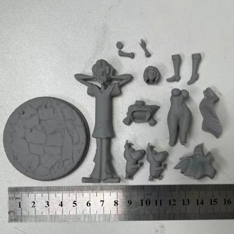 1/24 Chibi Girl & Ghost Characters, 3 Figures, Resin Model Figure Kit, Anime Theme, Unassembled and Unpainted