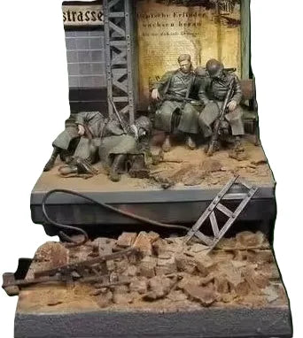 1/35 WWII Infantry Squad Street Fighting, 4 Figures, Resin Model Figure Kit, Unassembled and Unpainted
