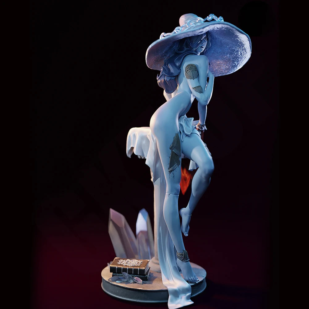 1/24 Mushroom Witch, Resin Model Figure Kit, Fantasy Theme, Unassembled and Unpainted