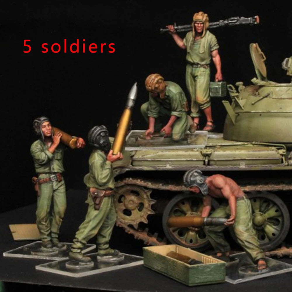 1/35 Vietnam War Soldiers with RPG, 5 Figures, Resin Model Figure Kit, Unassembled and Unpainted