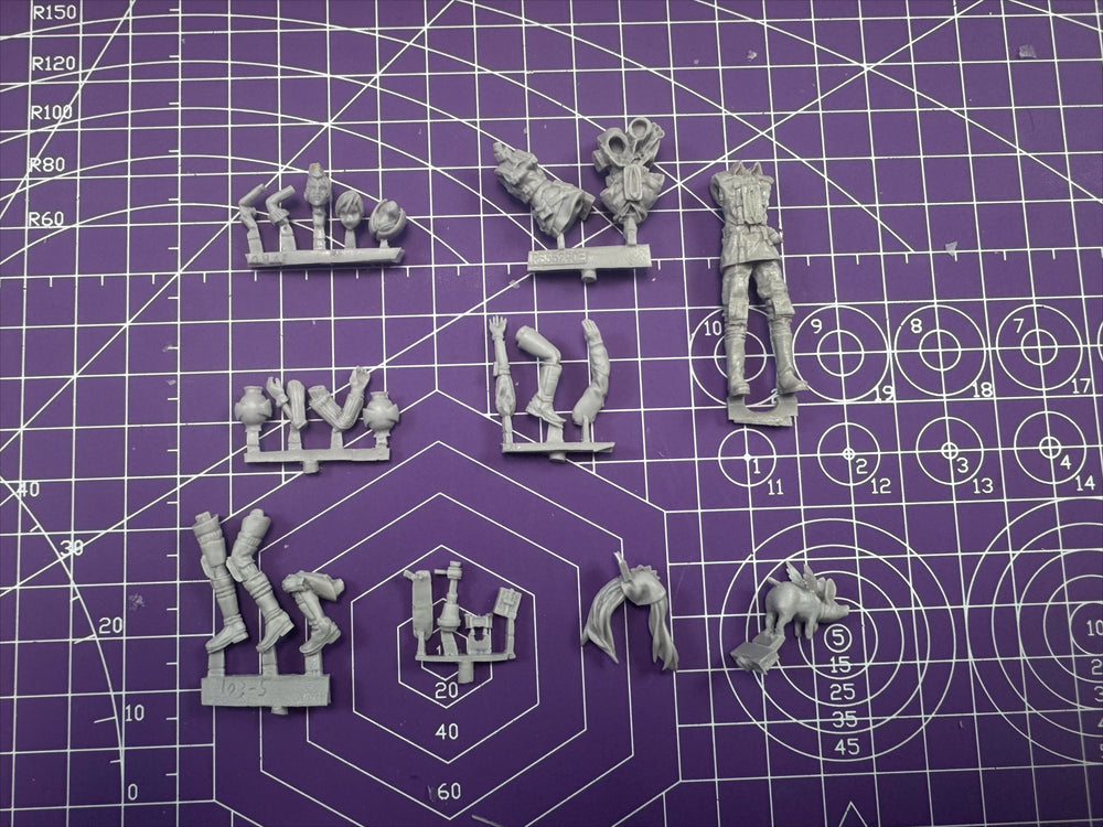 1/35 Modern Anime the 7th Team Soldiers, 4 Figures, Resin Model Figure Kit, Unassembled and Unpainted