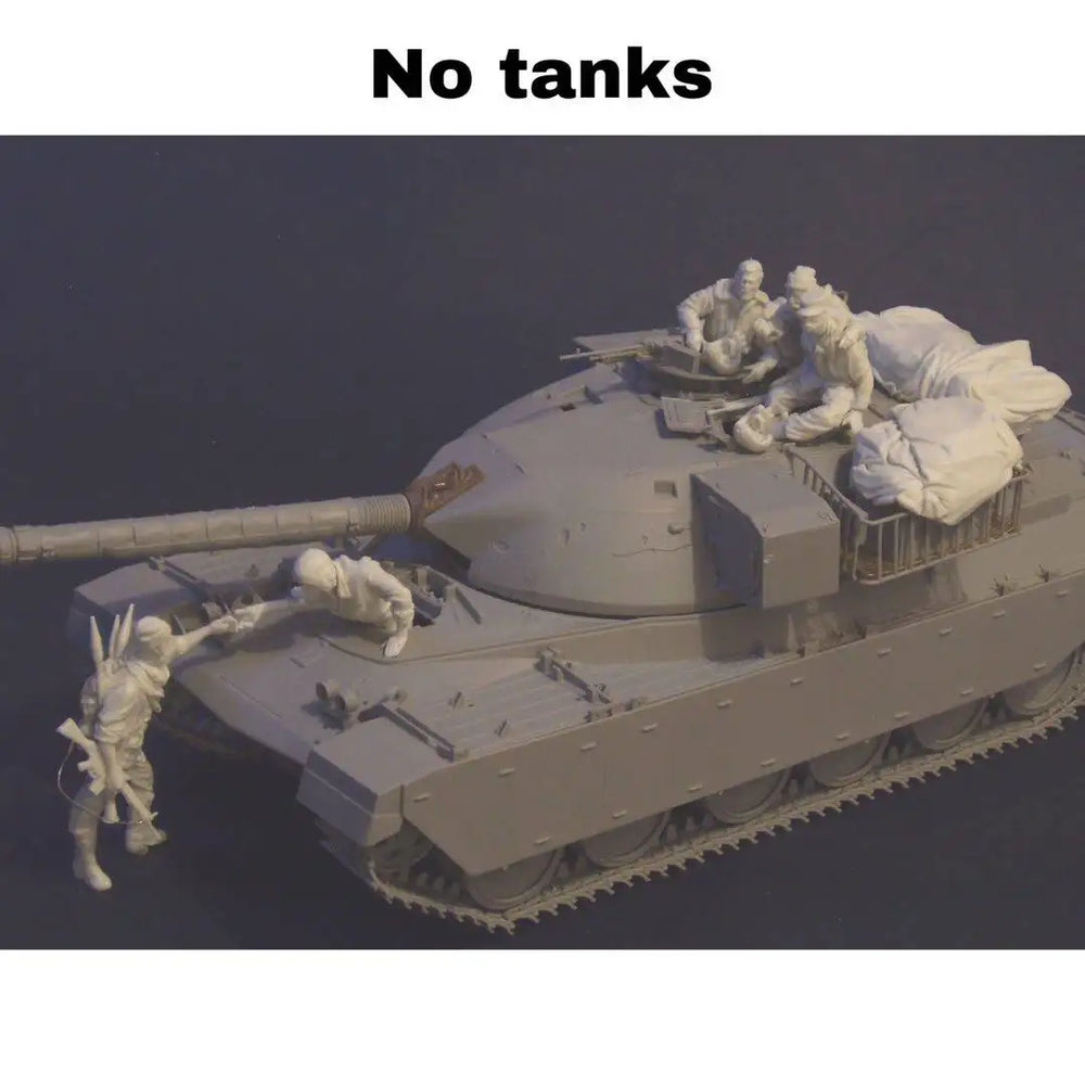 1/35 Modern Military & Debris, 4 Figures, Resin Model Figure Kit, Unassembled and Unpainted