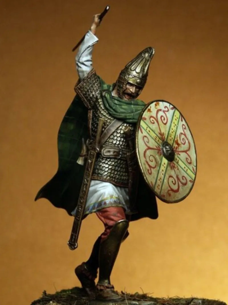 1/24 Ancient Dacian Spearman Lunging with Spiral Shield, Resin Model Figure Kit, Unassembled and Unpainted