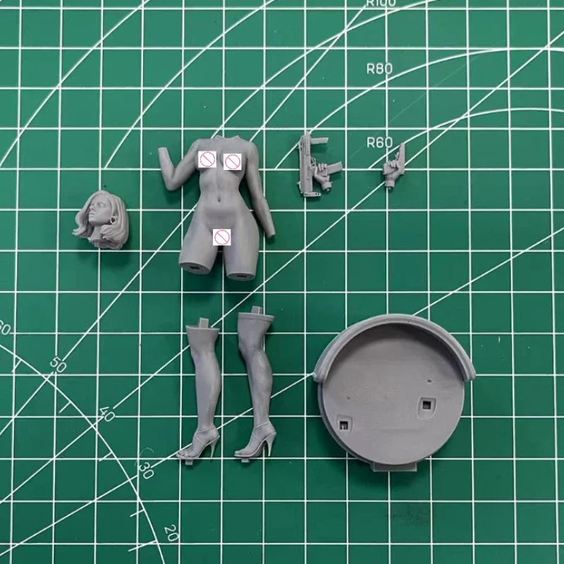1/24 Agent 007 Bond Girl, Resin Model Figure Kit, Unassembled and Unpainted