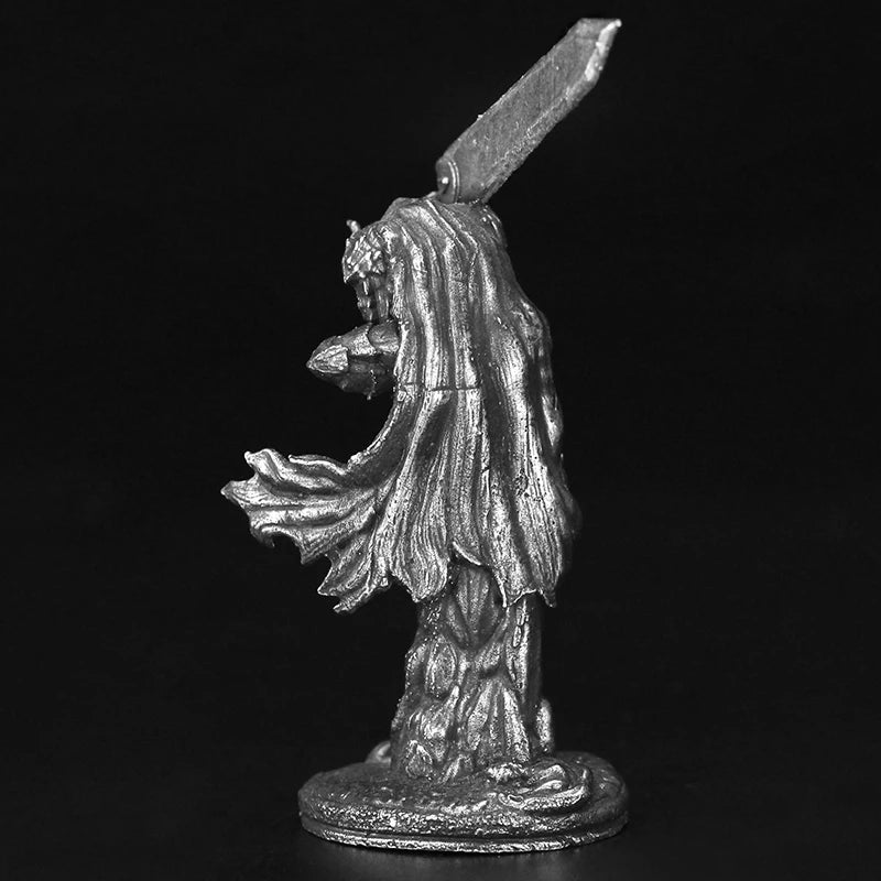 Sorceress with Raised Greatsword, Resin Model Figure Kit, Fantasy Theme, Unassembled and Unpainted