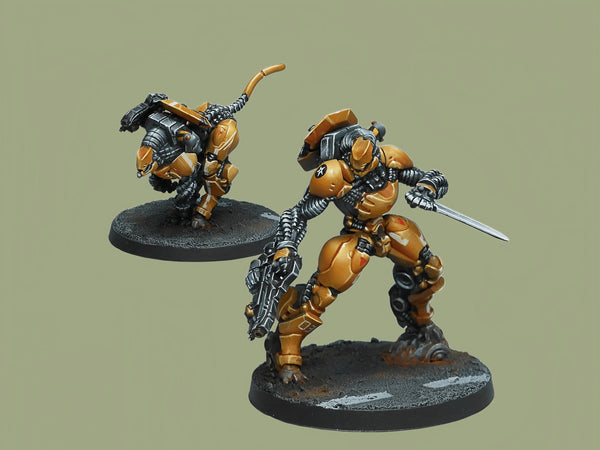 Modern Gold-Armored Battle Suit Soldiers, 2 Figures, Resin Model Figure Kit, Unassembled and Unpainted