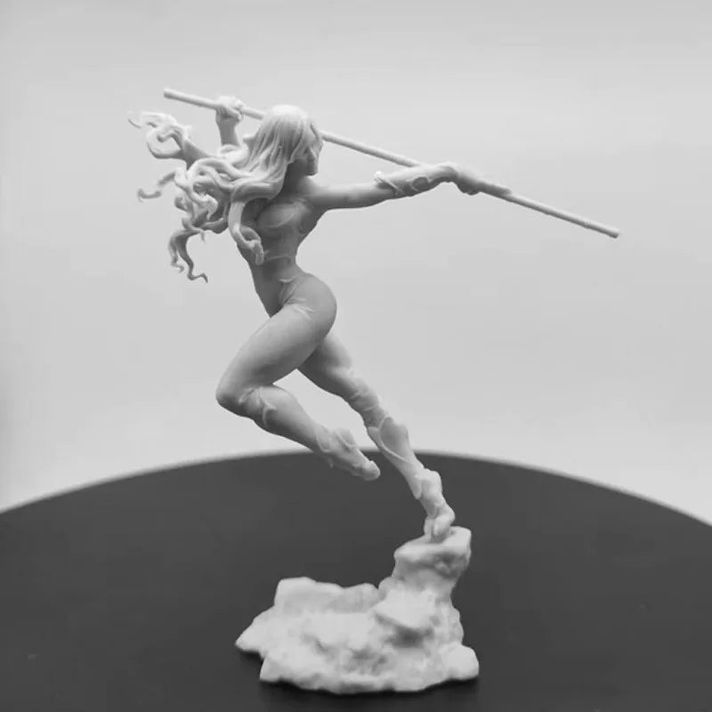 1/24 Warrior with Crescent Horns Thrusting Spear, Resin Model Figure Kit, Fantasy Theme, Unassembled and Unpainted