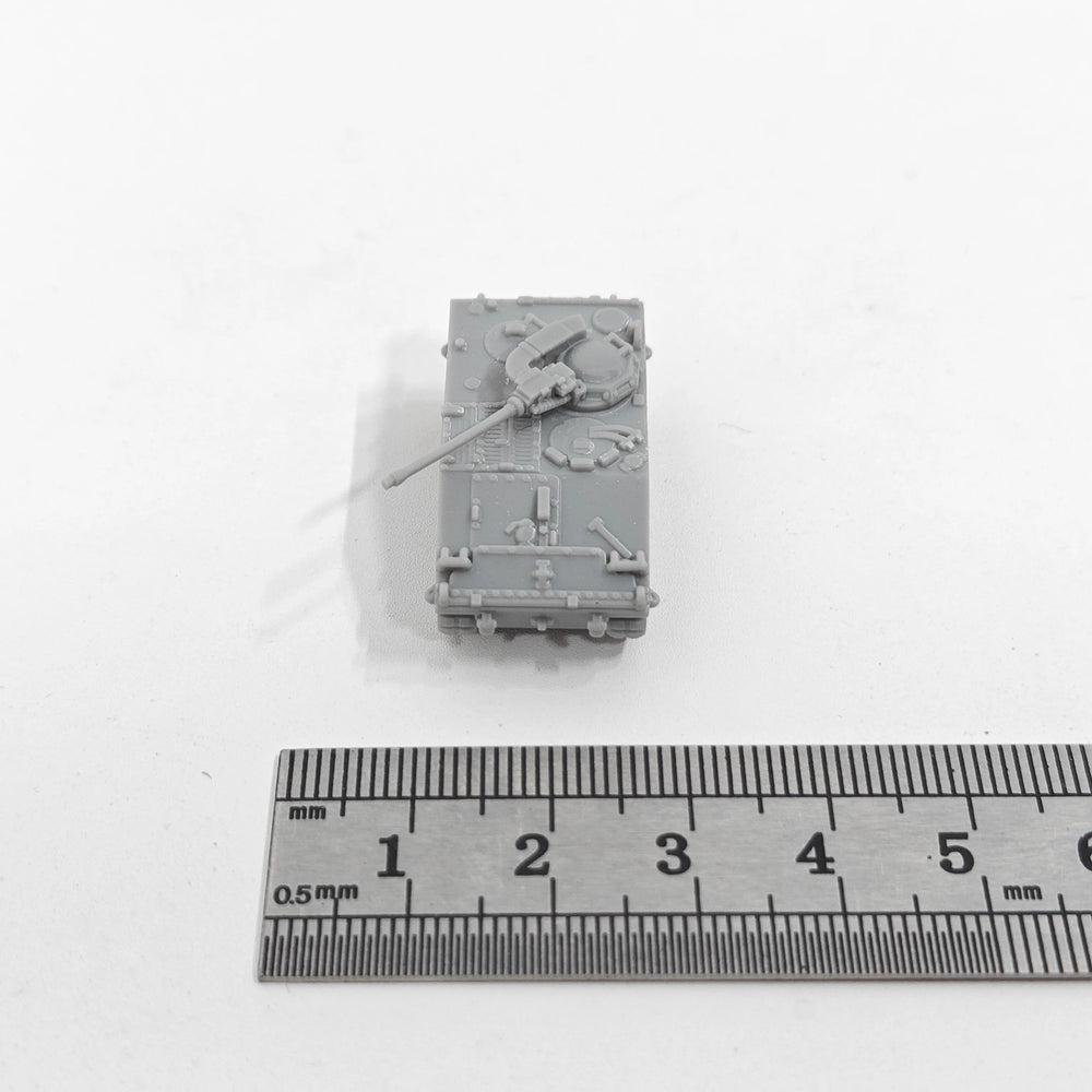 1/144 Cold War M114A1 Armored Personnel Carrier, Resin Model Vehicle Kit, Unassembled and Unpainted