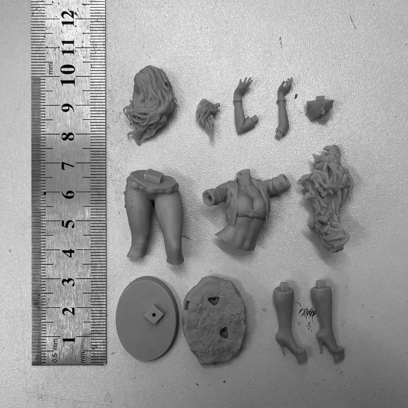 1/24 Female Fire Warrior, Resin Model Figure Kit, Unassembled and Unpainted