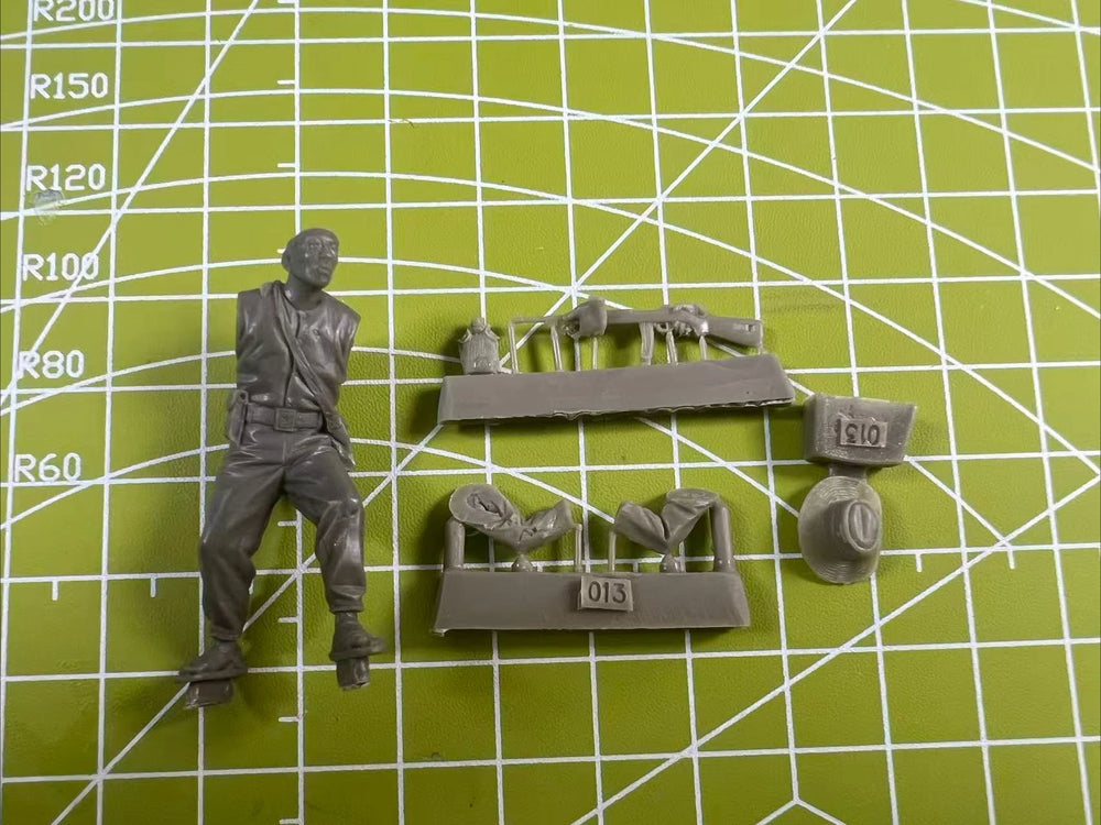 1/35 American Civil War Frontiersman, Resin Model Figure Kit, Unassembled and Unpainted