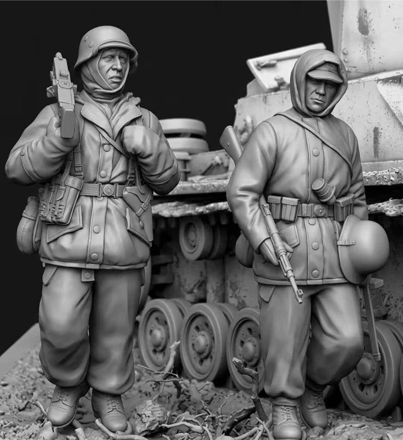1/35 WWII German Officers Signaling in Winter Gear, 2 Figures, Resin Model Figure Kit, Unassembled and Unpainted