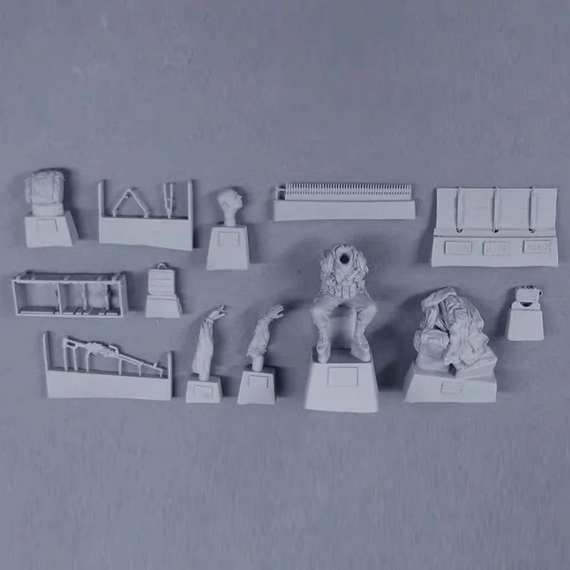 1/35 Modern Russian Tactical Squad in Combat Poses, Resin Model Figure Kit, Unassembled and Unpainted