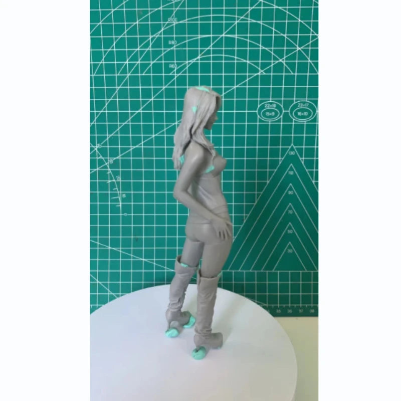 1/12 Campaign Girl, Resin Model Figure Kit, Unassembled and Unpainted