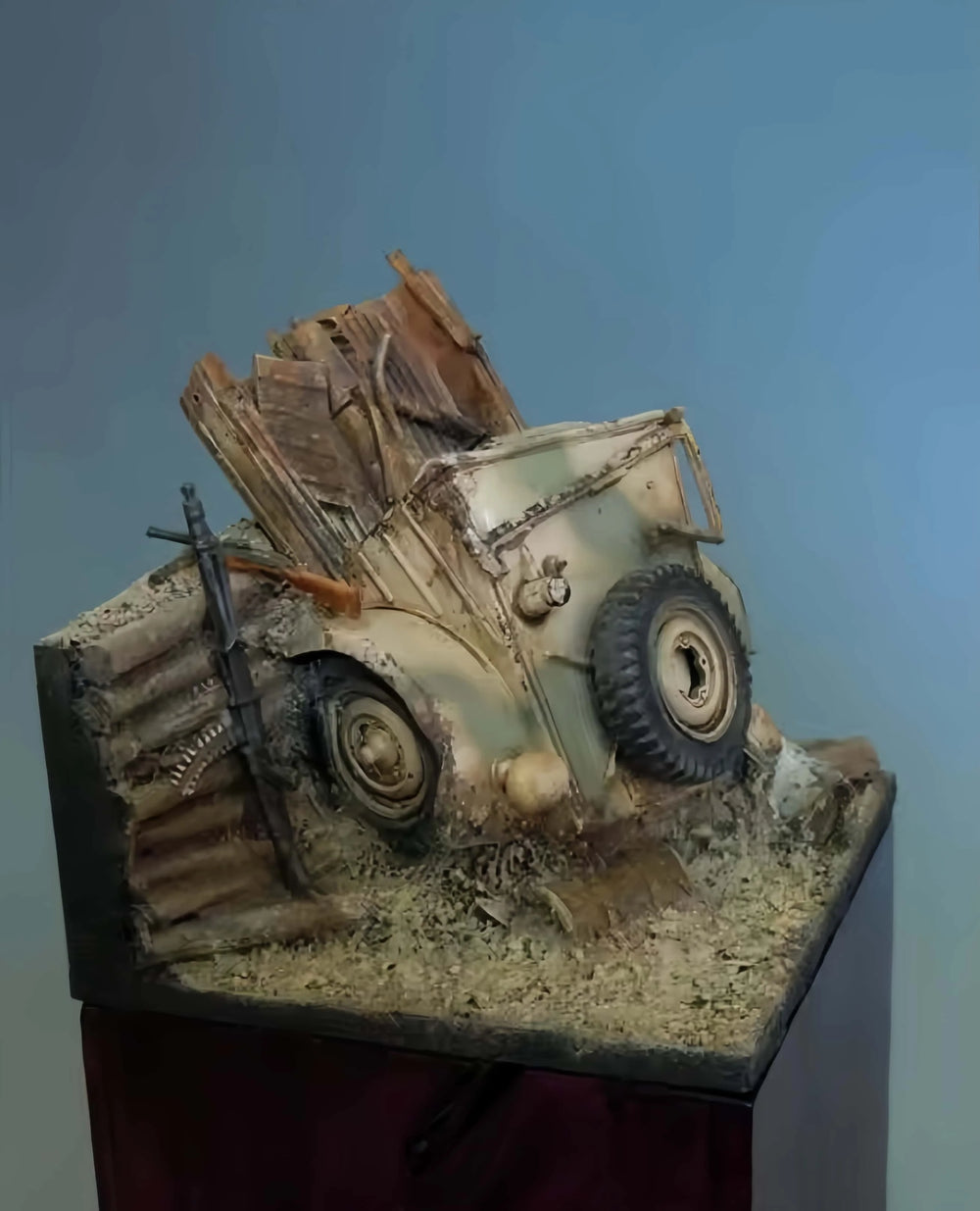 1/35 WWII German Destroyed Truck, Resin Model Diorama Kit, Unassembled and Unpainted