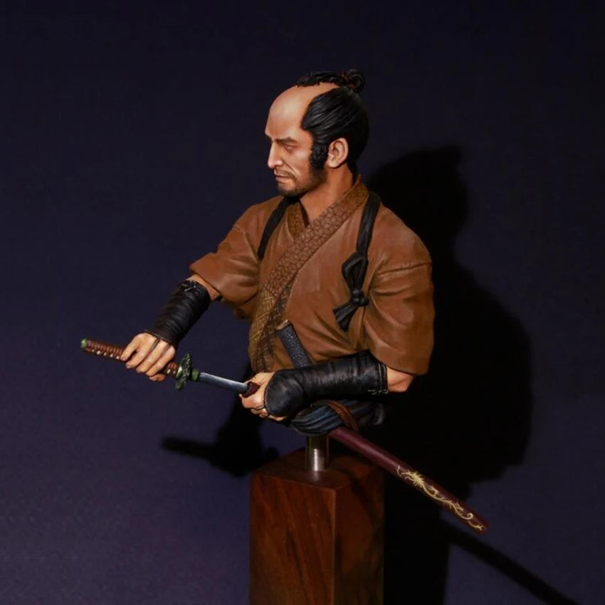 1/10 Medieval East Asian Warrior, Resin Model Bust Kit, Unassembled and Unpainted