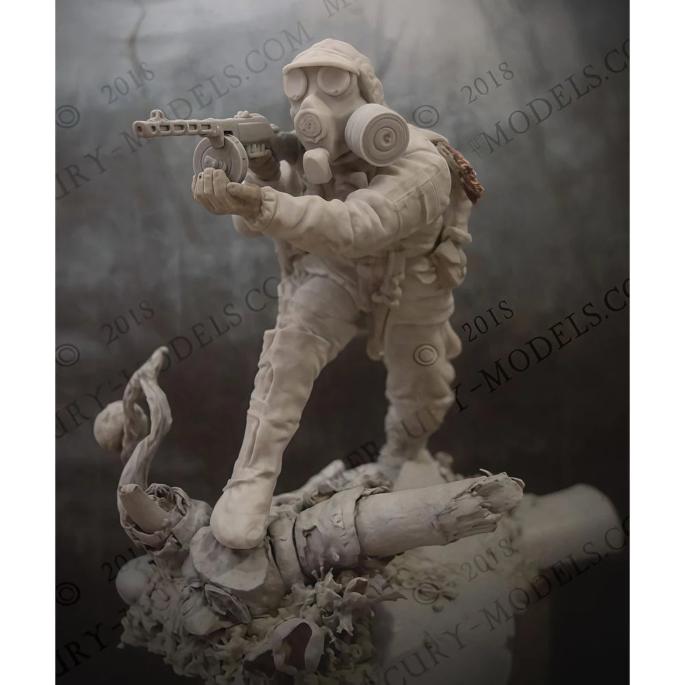 54mm Modern Soldier with Gas Mask, Resin Model Figure Kit, Unassembled and Unpainted