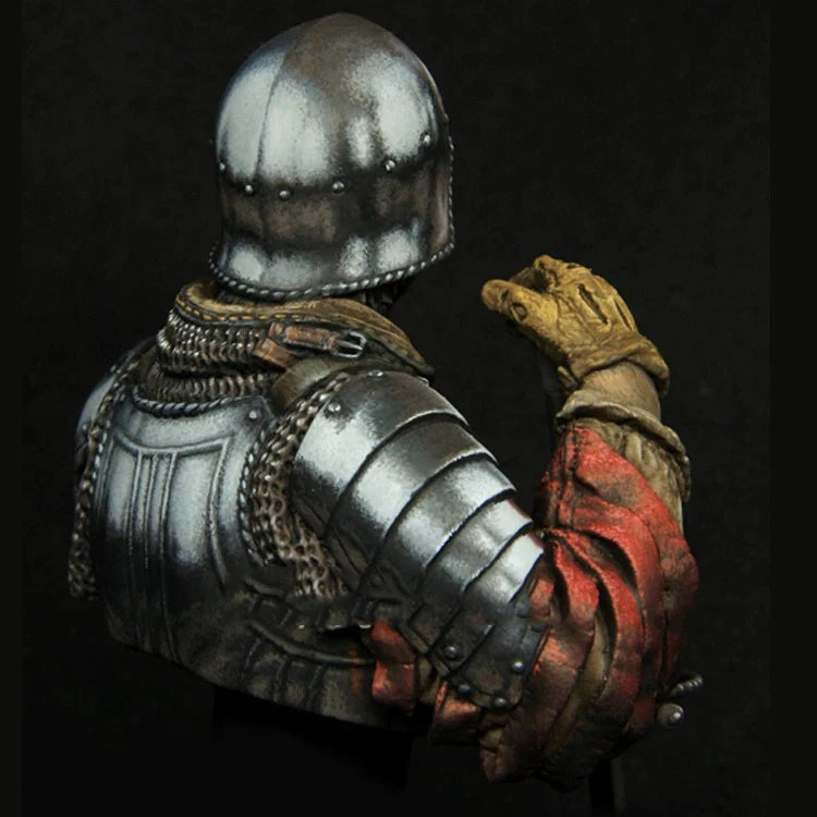 1/10 Medieval Bearded Knight with Red Shield, Resin Model Bust Kit, Unassembled and Unpainted