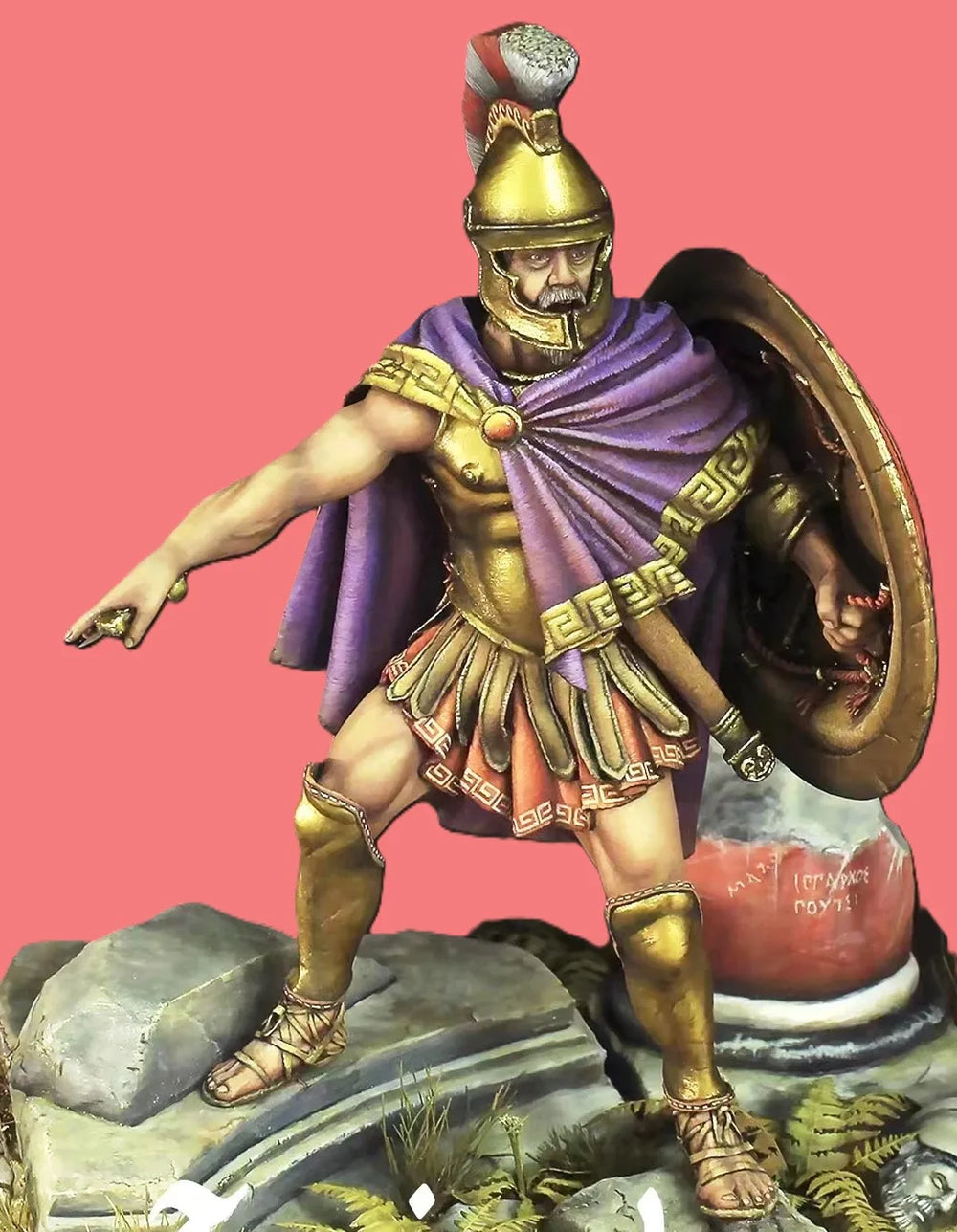 1/24 Ancient Greek Officer in Purple Cloak Pointing, Resin Model Figure Kit, Unassembled and Unpainted
